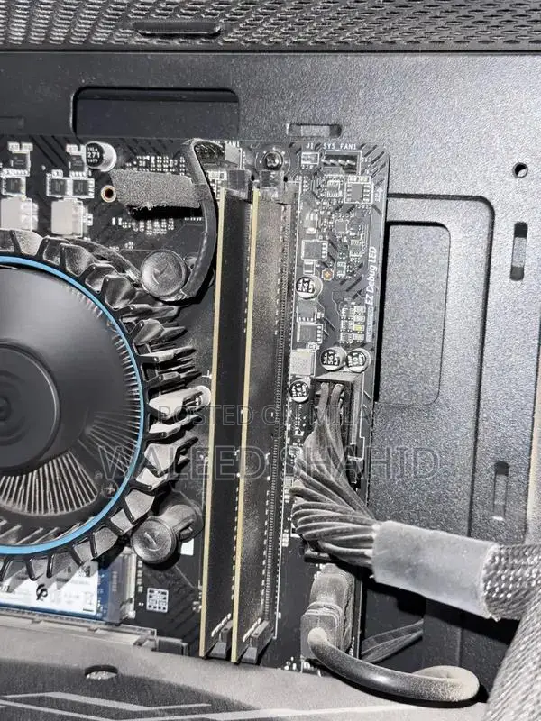 2x HikVision 16gb ddr4 ram sticks 3200mhz