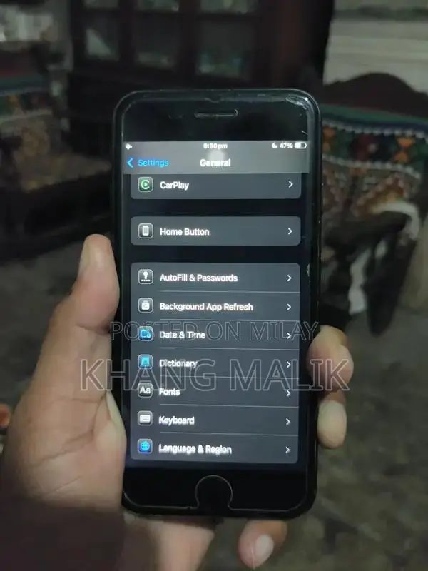 Apple iPhone SE 2020 128GB Dual SIM Smartphone