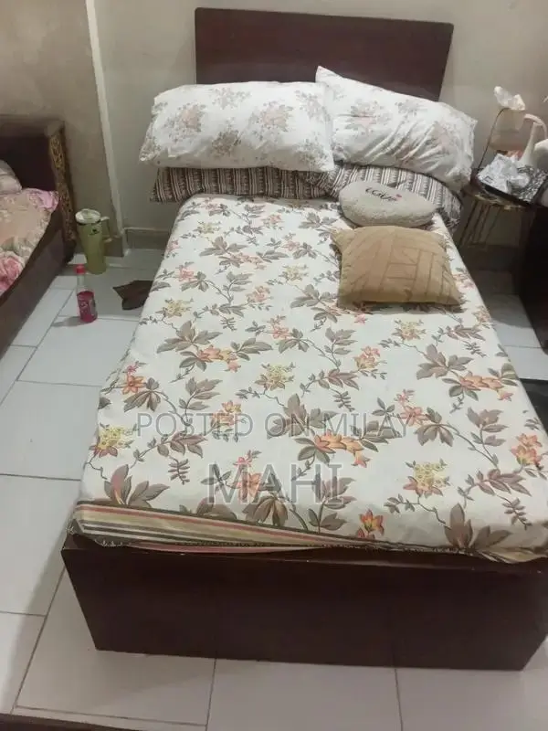 Single Bed Frame in Excellent Condition - Almost New