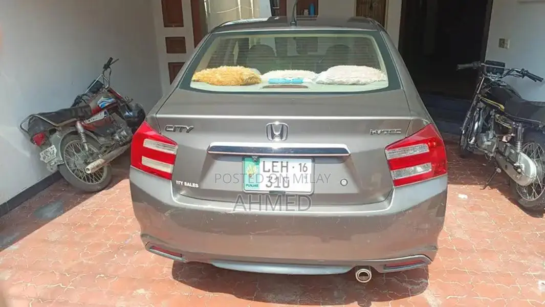 One Piece Paint Drive Vehicle - Low Mileage Edition