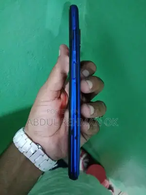 Pocco X3 NFC Smartphone: Compact Multimedia Device