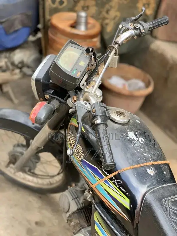 High Speed 2019 Motorcycle - First Owner, Excellent Condition