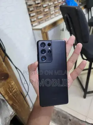 Samsung Galaxy S21 Ultra Smartphone 128GB Clean Display