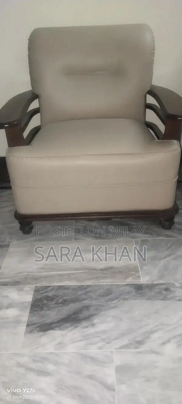 5 seater sofa set seeling