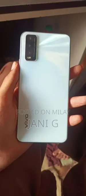 Vivo Y20 Smartphone with Triple AI Camera and Strong Battery