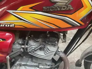 Honda 125 Motorcycle - Excellent Condition Low Mileage