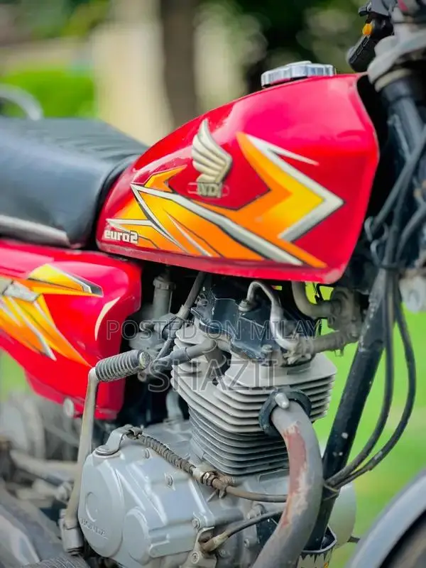 Honda 125cc Motorcycle - 2021 Model, Second Owner