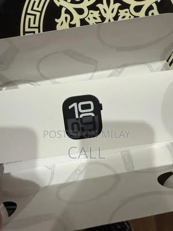 Apple Watch Series 10 46mm GPS Smartwatch in Black Aluminum