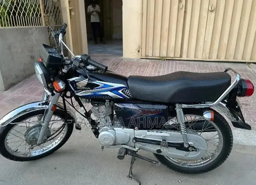 Honda 125 Motorcycle 2025 Model - Low Mileage Excellent Condition