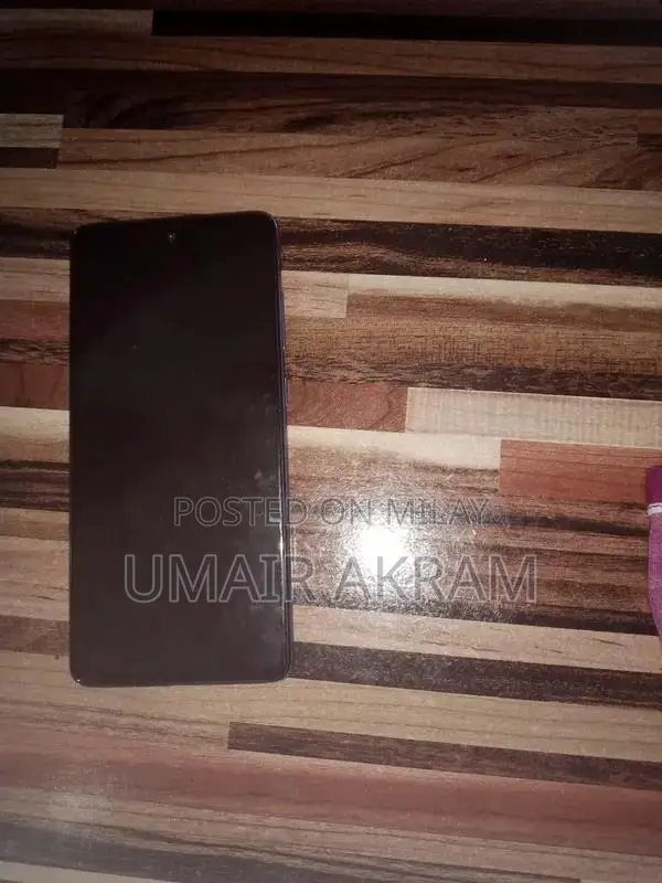 Urgent Sale Smartphone with Advanced Features