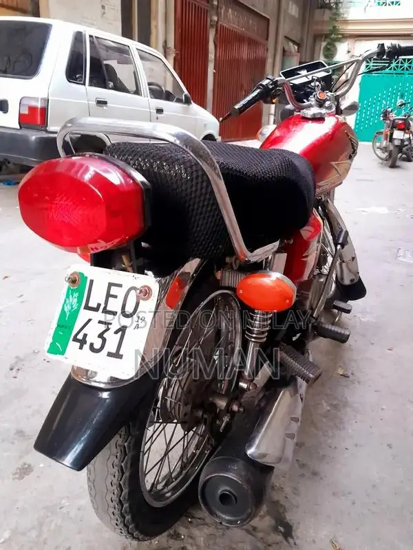 Honda CG 125 Motorcycle 2019 Model Low Mileage