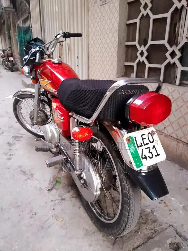 Honda CG 125 Motorcycle 2019 Model Low Mileage