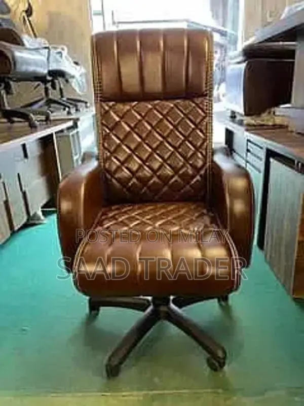 Executive Revolving Office Chair with Customizable Design