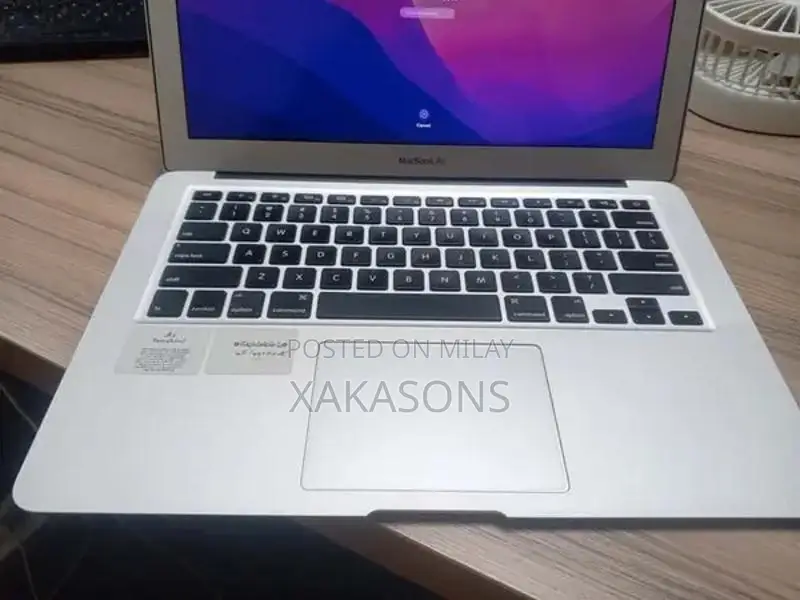 Apple MacBook Air 13-Inch Early 2015 Laptop