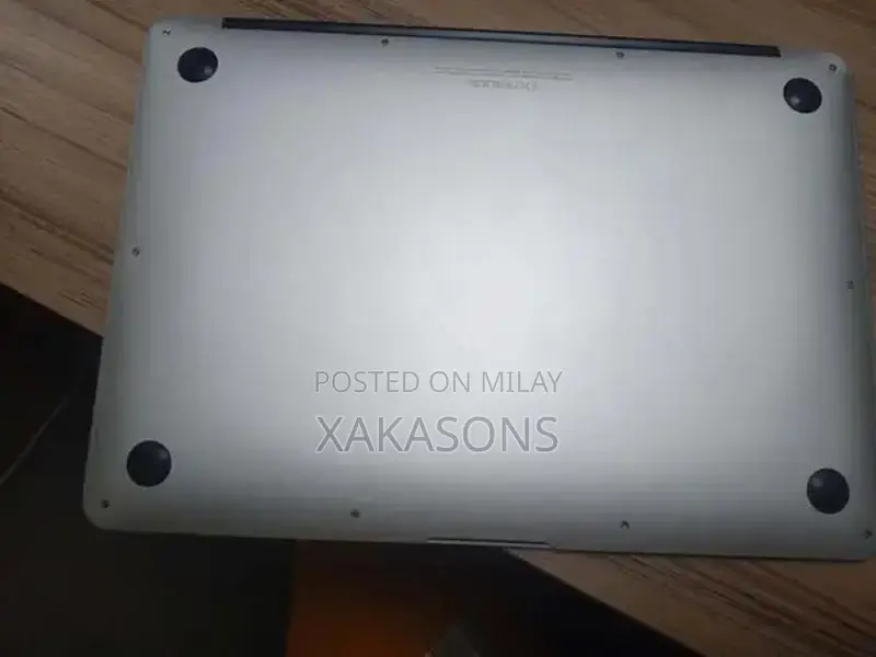 Apple MacBook Air 13-Inch Early 2015 Laptop