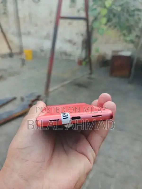 Google 7A Smartphone 128GB Storage Compact Design