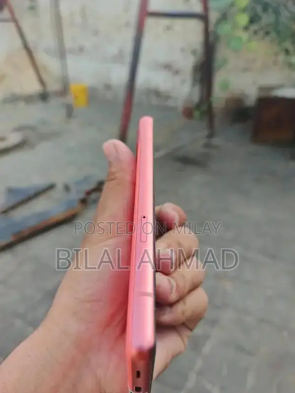 Google 7A Smartphone 128GB Storage Compact Design