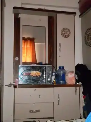 King Size Bed with Complete Furniture Set