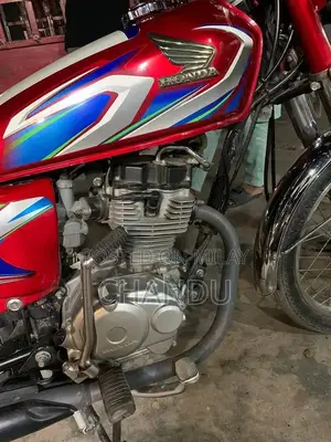 Photo - 125cc Honda 2017 geinin  2022 modal mai tiyar