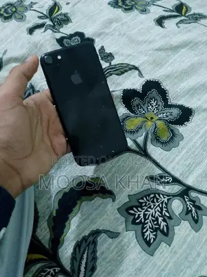 Photo - Apple iPhone 7 256GB Smartphone - Near Mint Condition