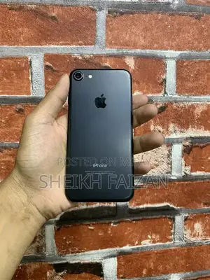 Apple iPhone 7 Factory Unlocked 32GB Smartphone