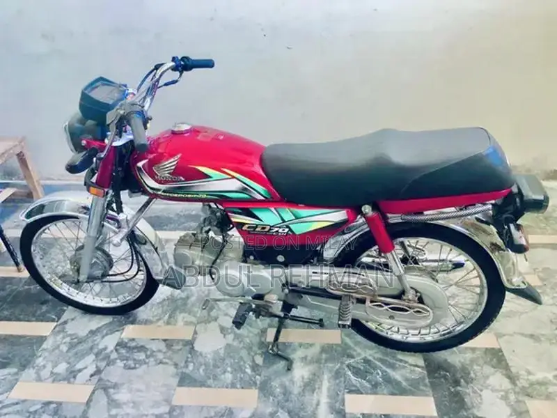 2022 CD 70 Motorcycle in Excellent Condition