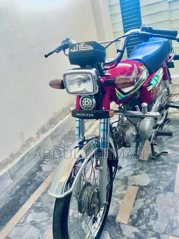 2022 CD 70 Motorcycle in Excellent Condition