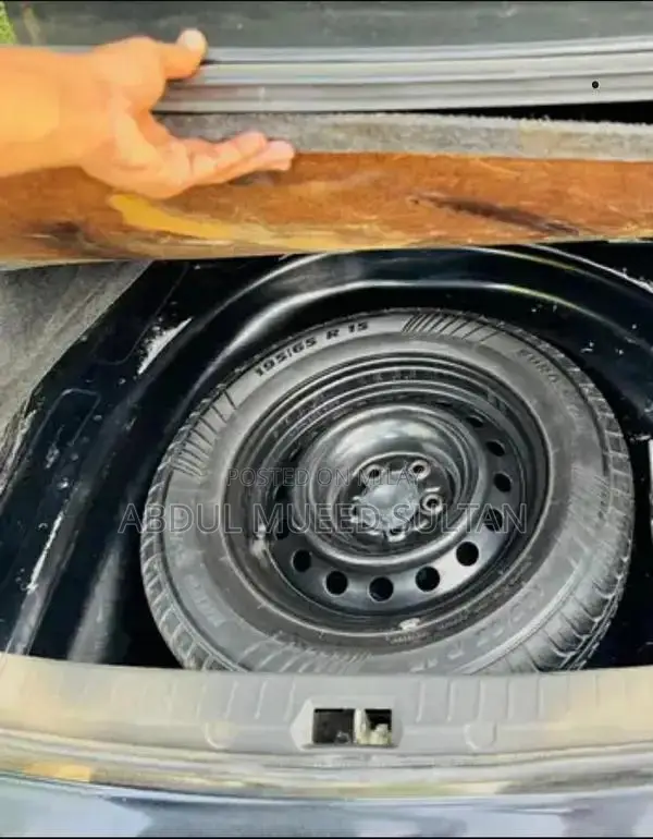 Toyota Corolla Gli Sedan - Low Mileage Black Sedan