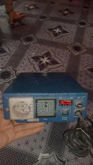 Laptop Computer with Versatile Display and Connectivity Options