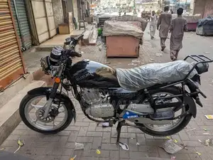 GS 150 Motorcycle in Good Condition with Tubeless Tires