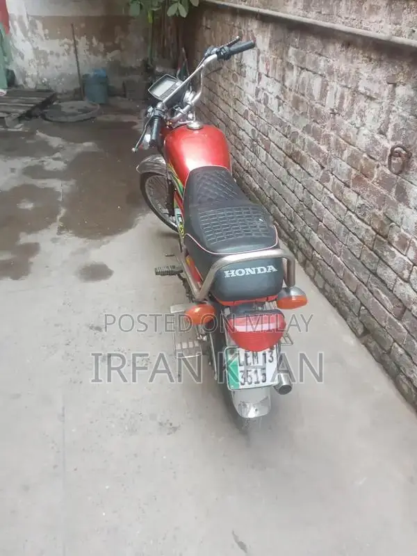 Unique 70cc Motorcycle - 2013 Model