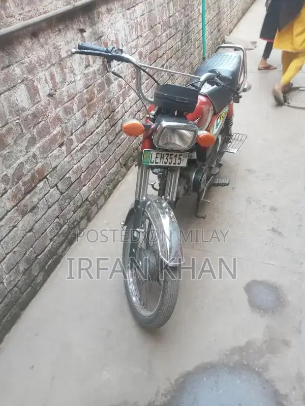 Unique 70cc Motorcycle - 2013 Model