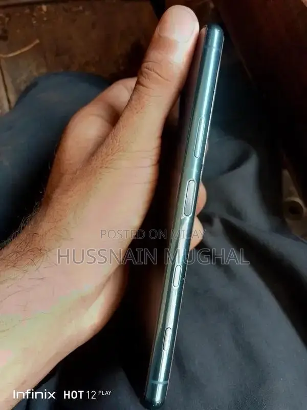 Premium Gaming Smartphone with High-Performance Camera