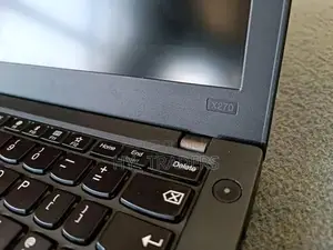 Lenovo Thinkpad X260 Ultraportable Business Laptop