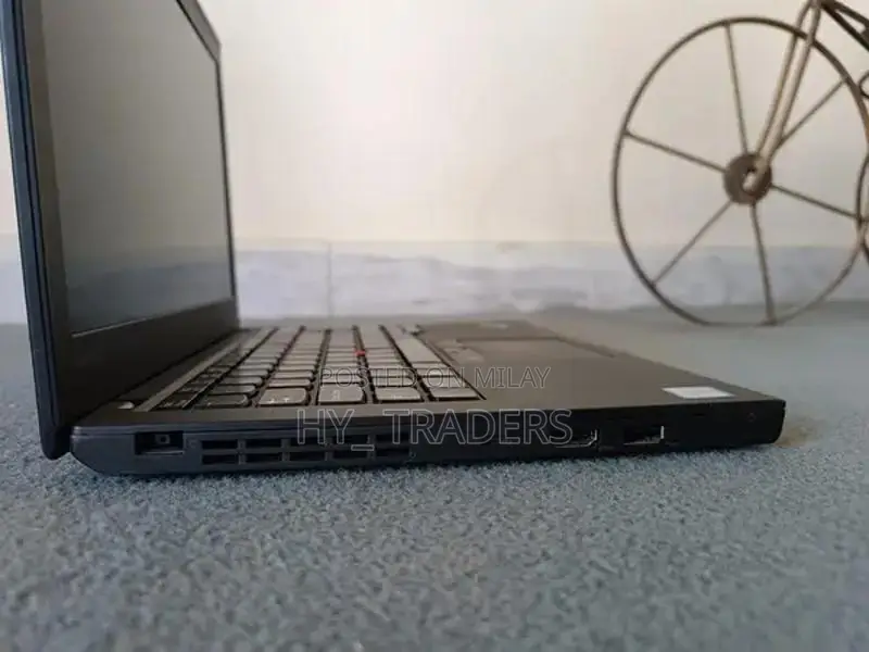 Lenovo Thinkpad X260 Ultraportable Business Laptop