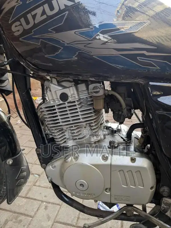 GS 150 Motorcycle in Good Condition with Tubeless Tires