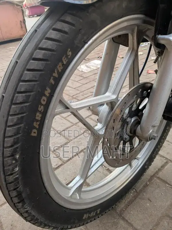 GS 150 Motorcycle in Good Condition with Tubeless Tires