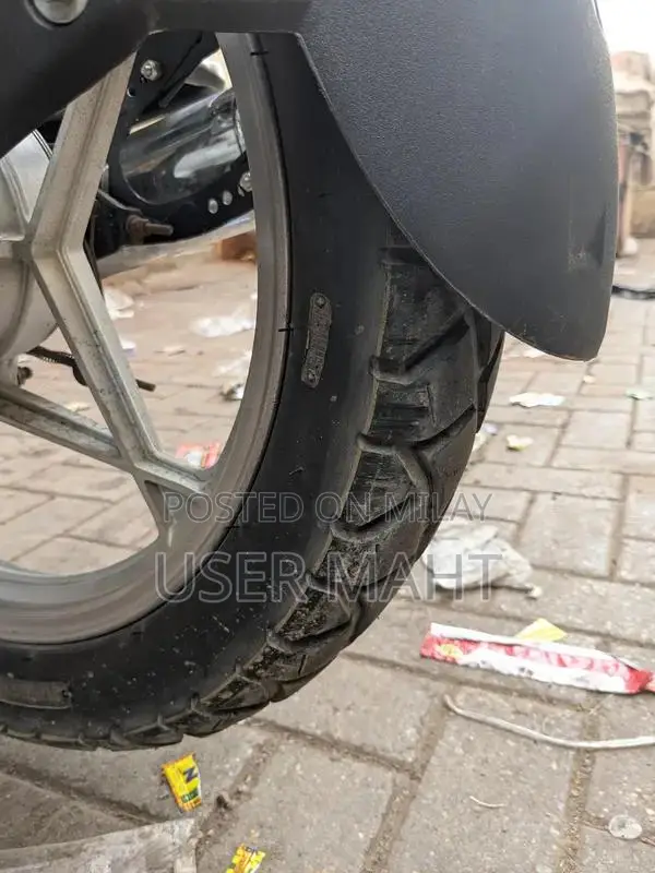 GS 150 Motorcycle in Good Condition with Tubeless Tires