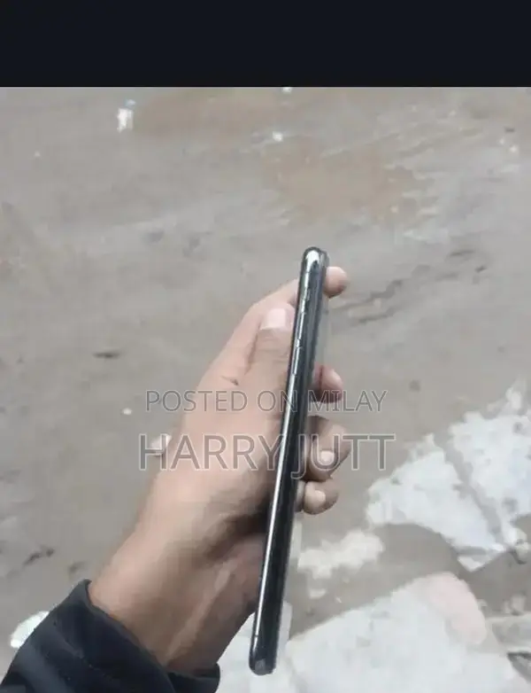 Apple iPhone XS Max 64GB Smartphone