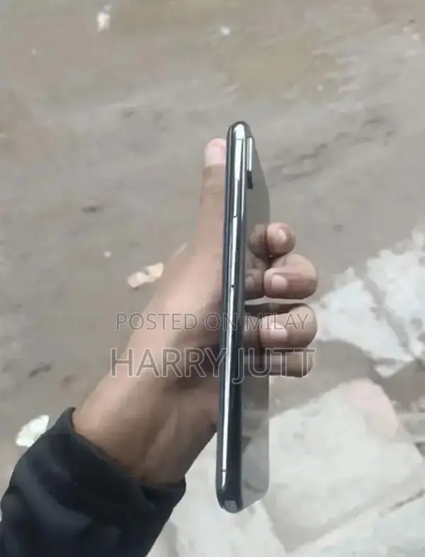 Apple iPhone XS Max 64GB Smartphone