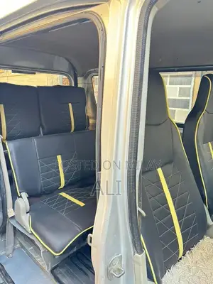 Nissan Clipper Mini Van - Compact Urban Commuter Vehicle