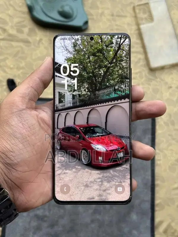 Samsung Galaxy S21 Ultra 5G Smartphone with Advanced Features