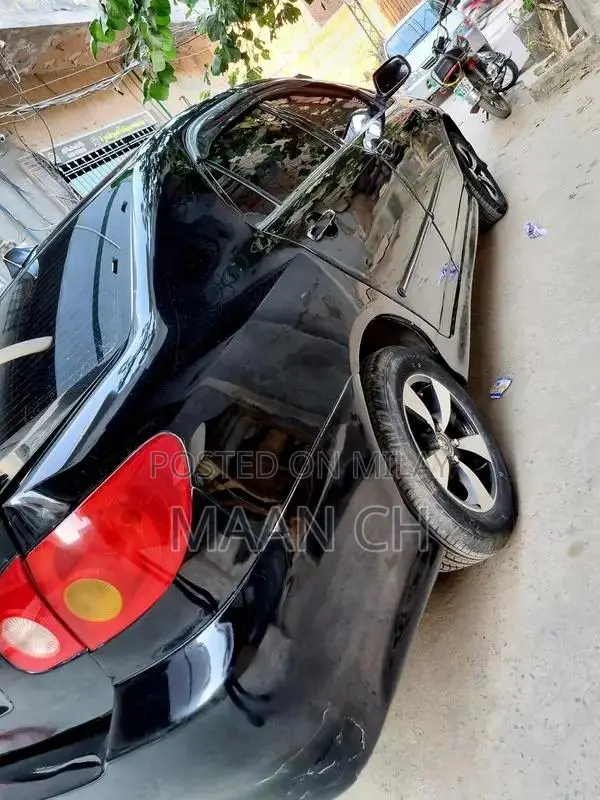 Toyota Corolla SE Saloon 2004 Automatic Sedan