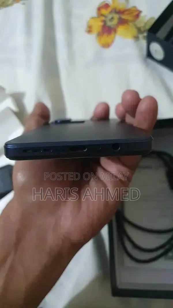 Moto G84 5G Smartphone - 12GB RAM, 256GB Storage, Used Condition