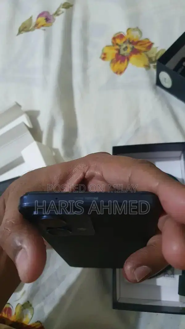 Moto G84 5G Smartphone - 12GB RAM, 256GB Storage, Used Condition