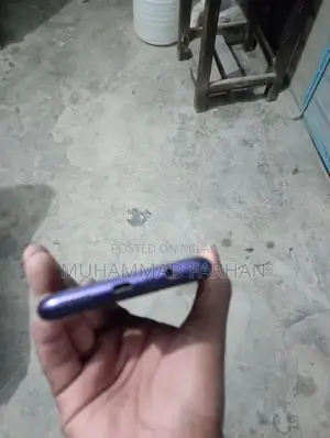 Realme 5 Smartphone with Large Storage Capacity