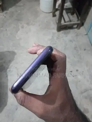 Realme 5 Smartphone with Large Storage Capacity