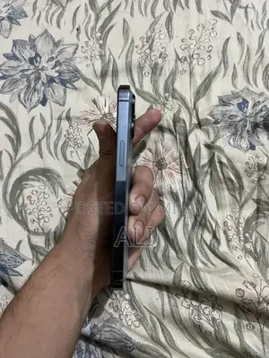 Apple iPhone 13 Pro 256GB Unlocked Smartphone