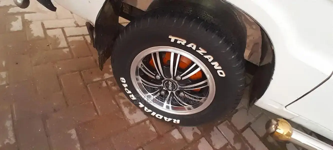 2016 Suzuki Bolan Family Vehicle - Reliable Compact Minivan