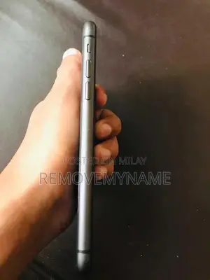 Apple iPhone 11 64GB Smartphone - Non PTA Locked